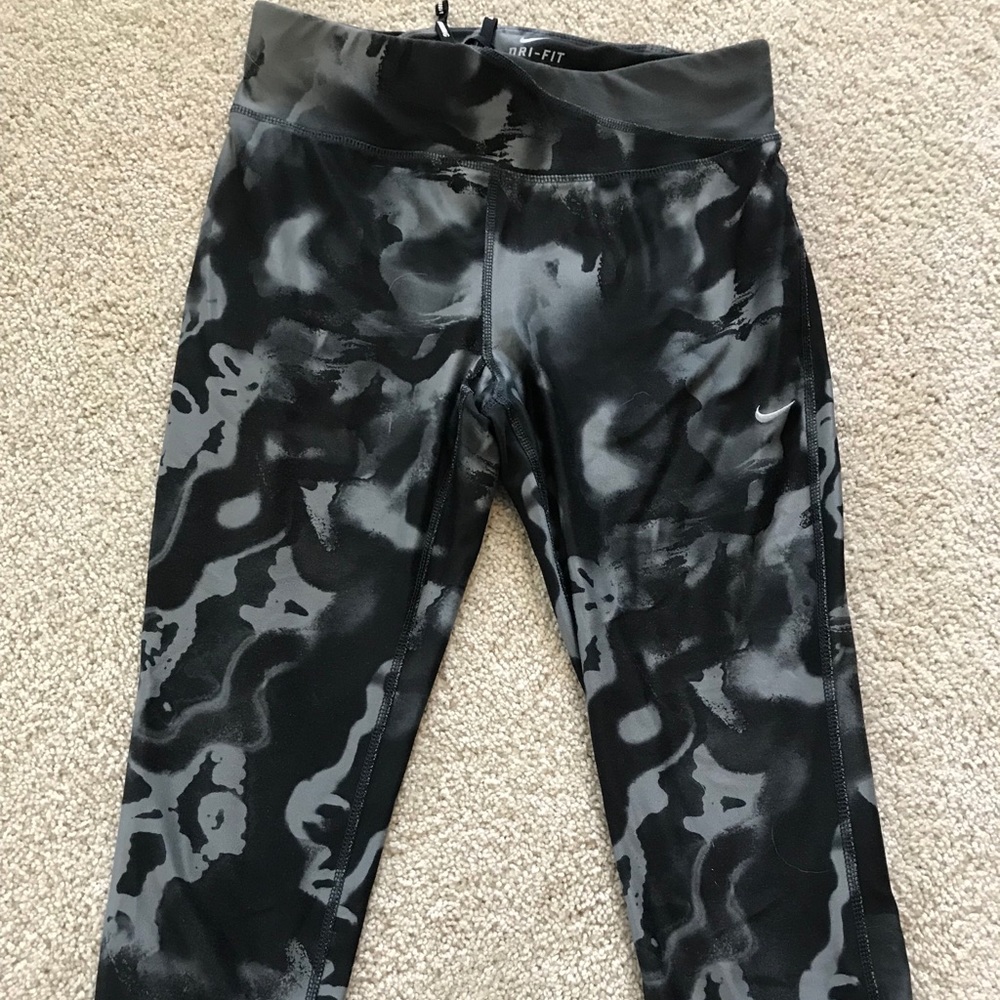 Nike capris. Size small